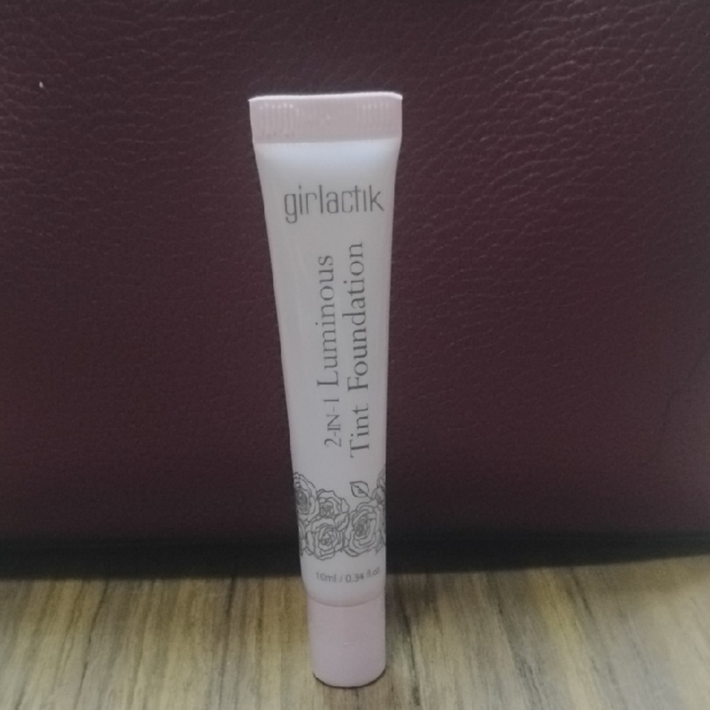 Girlactik 2-in-1 Luminous Tint Foundation - Cream